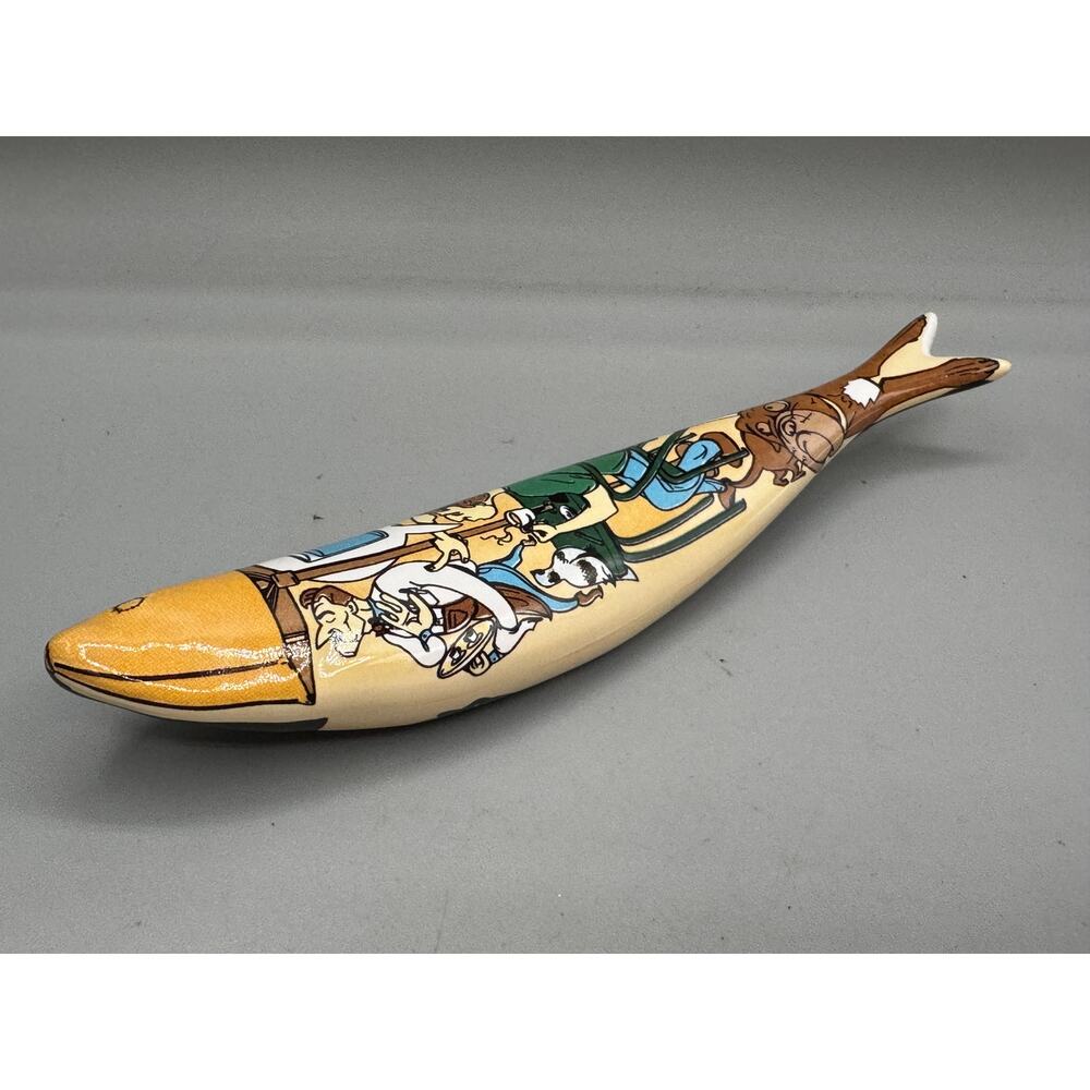 sardinha bordallo pinheiro ceramic sardine art - coffee shop esplanade